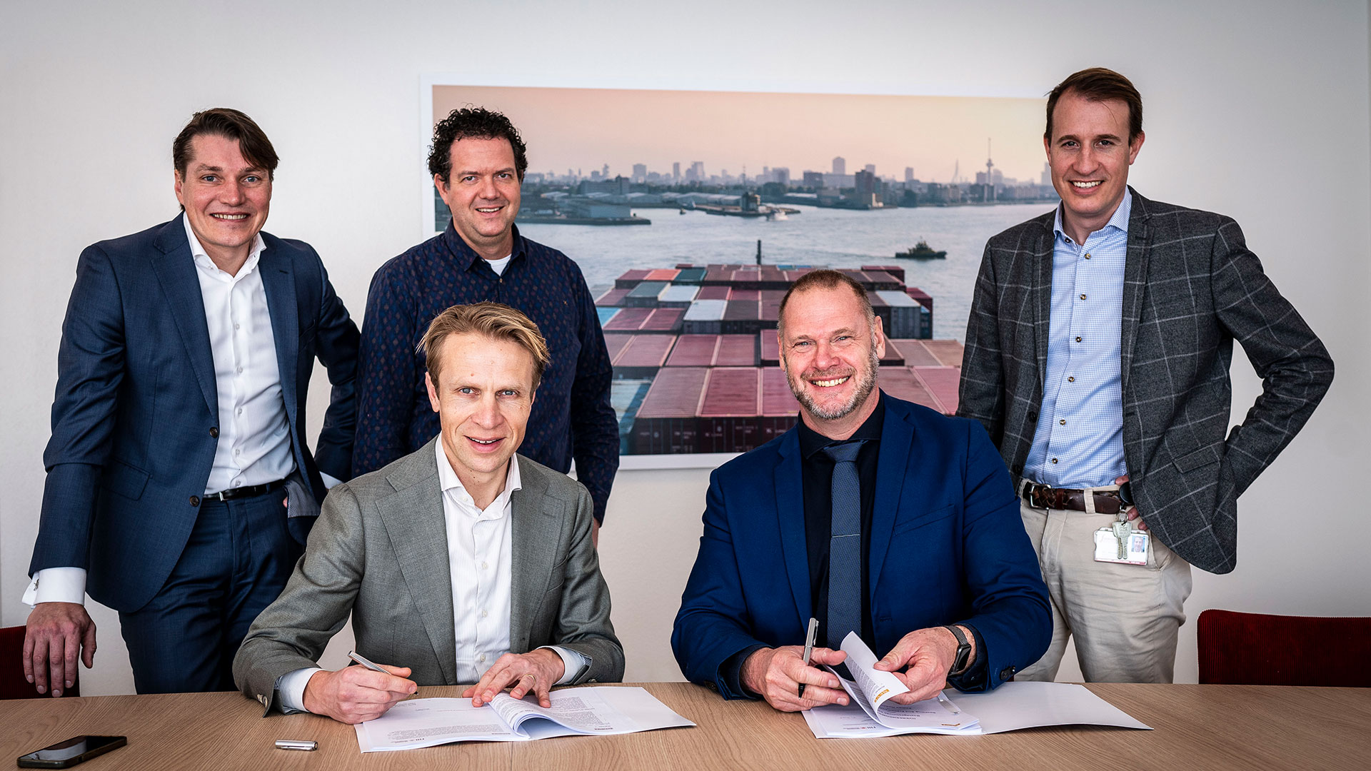 Philips and Dutch Franciscus Gasthuis & Vlietland sign technology agreement for new future-proof operating suite and intervention center