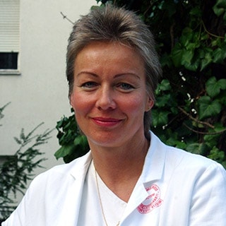 Dr. Astrid Apor