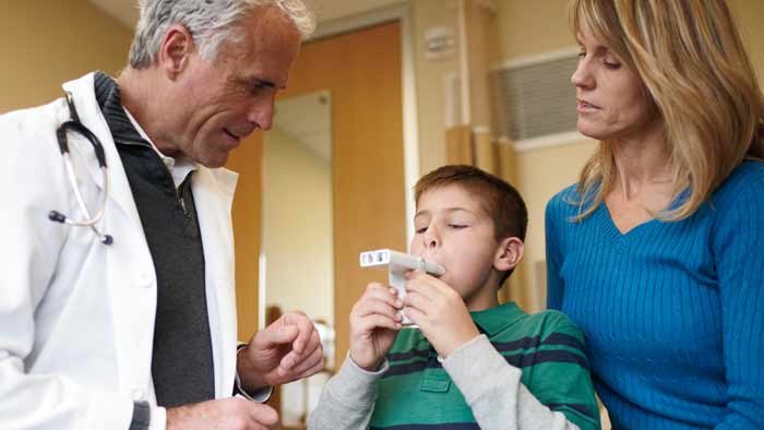 Befragen Sie Ihren Arzt oder Apotheker zum Thema Asthma-Kontrolle