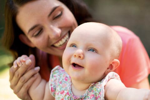 Wie das richtige Babyfläschchen Koliken vermeiden kann