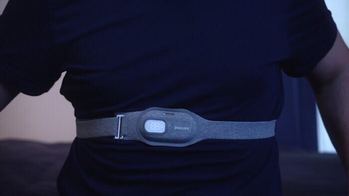 SmartSleep Anleitung zum Anlegen des Brustkorbbands