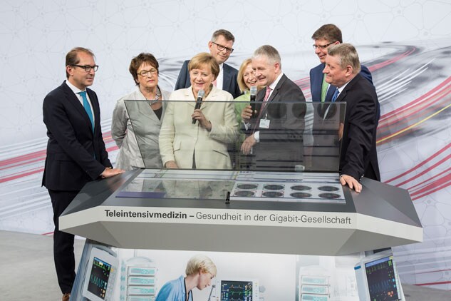 Audio/Video-Telekonferenz des THALEA Teleintensivmedizin Cockpits