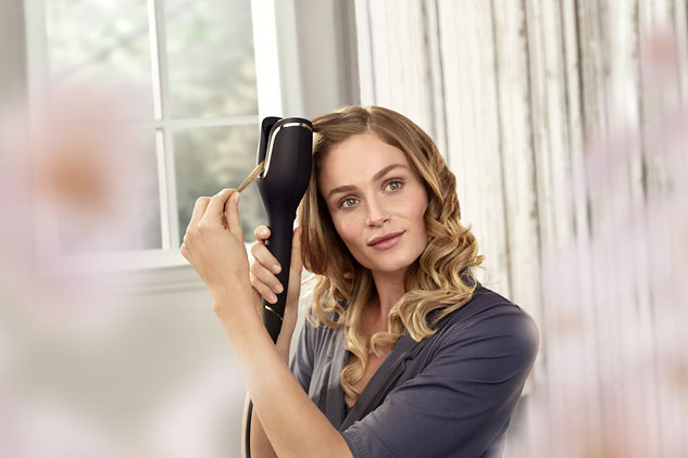 Mit dem StyleCare Auto Curler gelingen Locken im Handumdrehen