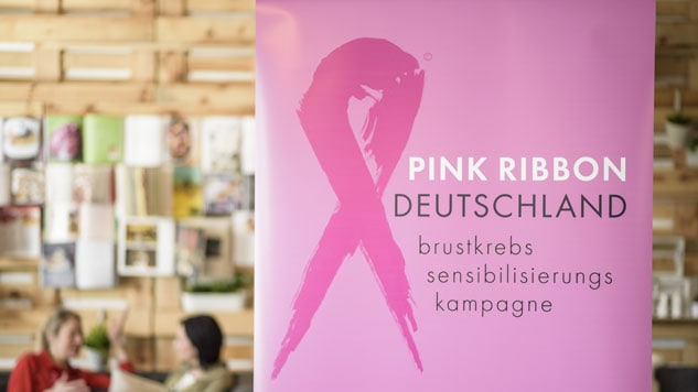 Nicht nur im Brustkrebsmonat Oktober setzten sich Pink Ribbon Deutschland und Philips für mehr Aufmerksamkeit bei dem Thema Brustkrebsfrüherkennung ein.