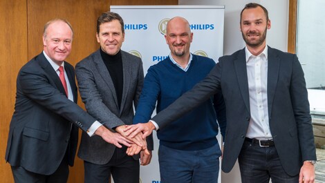 philips kooperation dfb akademie (öffnet sich in einem neuen Fenster)