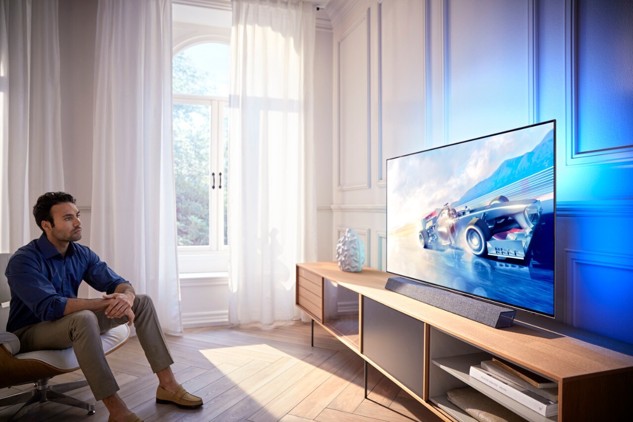 Philips OLED+ 934  Lifestylebild (öffnet sich in einem neuen Fenster)