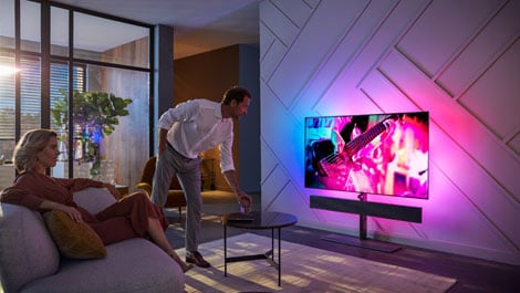 Zwei Philips OLED+ Fernseher definieren das Konzept eines Premium TVs neu