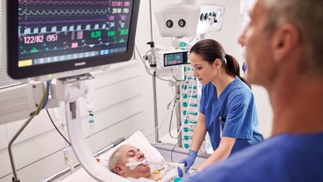 Patientensicherheit erhöhen und Klinikteams entlasten: Universitätsklinikum Schleswig-Holstein vereinheitlicht Patientenmonitoring mit Technologiepartner Philips