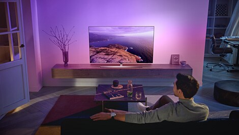 Philips OLED807 - Lifestyle