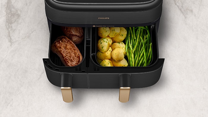 Philips Steam Airfryer 5000 Series Dual Basket NA552/00 – Lifestylebild
