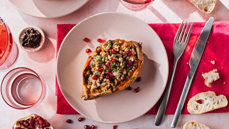 Vegetarische Hauptspeise: Gefüllte Süßkartoffeln mit Trüffeln und herzhaften Linsen