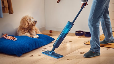 Philips OneUp elektrischer Mopp – Lifestylebild
