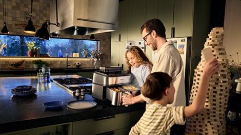 Philips Airfryer 5000 Series NA550/00 – Lifestylebild 4