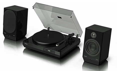 Wired or wireless, the Fidelio turntable and speakers always deliver exceptional stereo sound